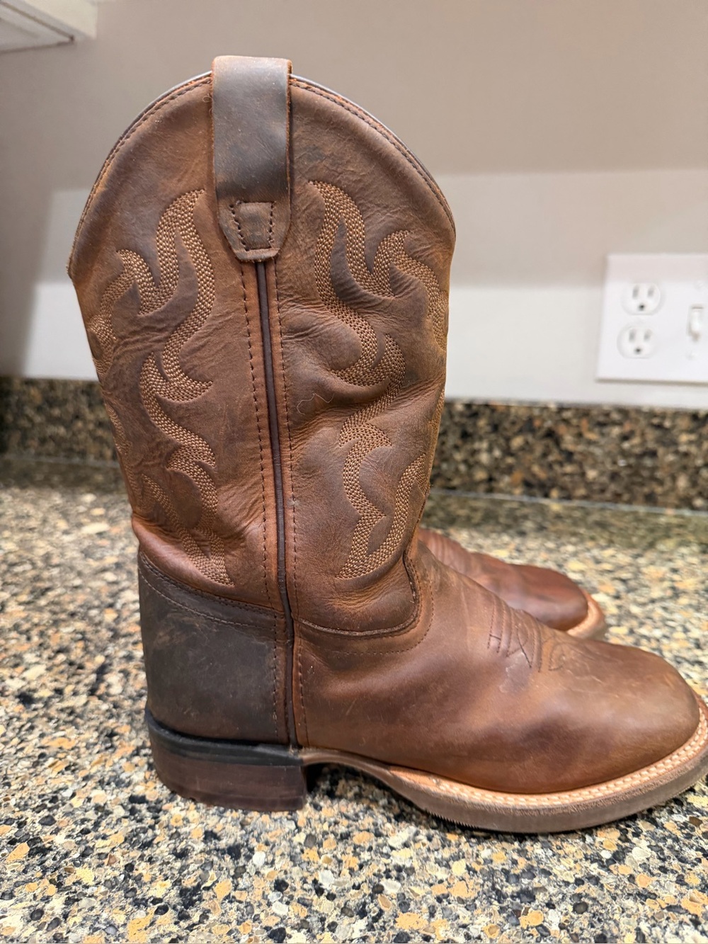 Kids size 3 Brown Leather Western  Boots